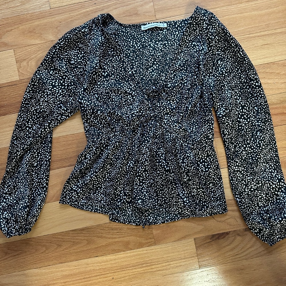 Abercrombie & Fitch peplum top